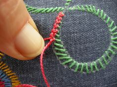 Queenie's Needlework--What an interesting stitch!