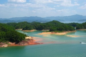 扬州到【千岛湖东南湖区_九龙溪漂流_荻浦二日游】千岛湖好玩吗