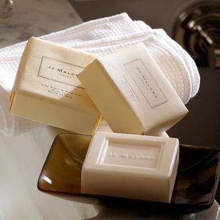 英国代购 Jo Malone Red Rose Soap 祖马龙红玫瑰沐浴皂 100G无盒的图片