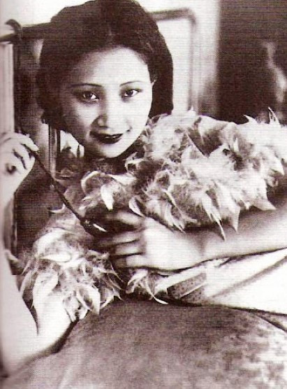 《中国电影女明星照相集》——“标准美人”徐来写真集