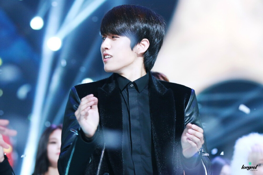 infinite 李成烈cr.LOEYEOL