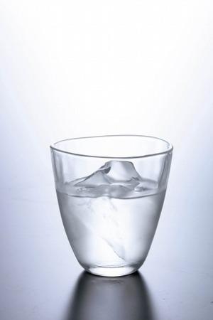 现货日本石塚硝子纯手工玻璃杯 烧酒杯 梅子酒杯 不规则形状