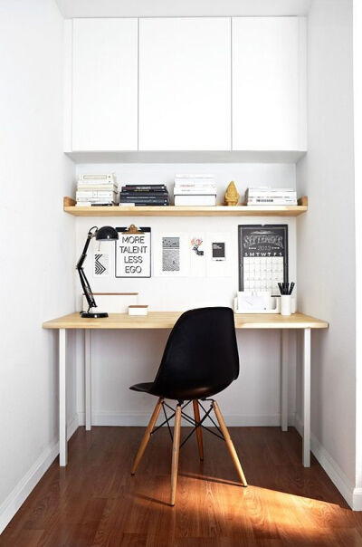 desk that fits