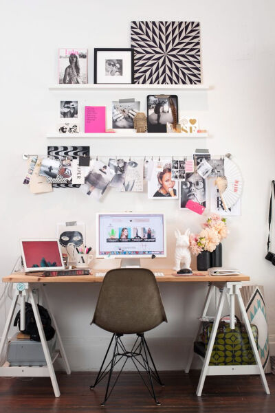 How To DIY A Tiny Space — For Big Results #refinery29 http://www.refinery29.com/small-san-francisco-apartment#slide15 Get Personal In The Home Office