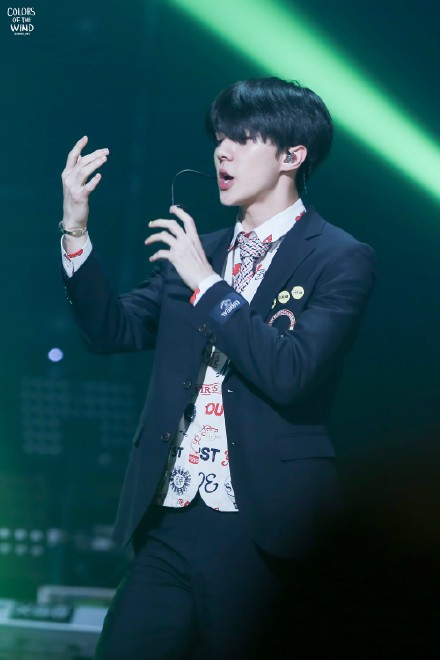 #SEHUN# #吴世勋# @wu世勋-EXO 我喜欢你的作品《xoxo》【高清】【COLORS OF THE WIND】150609 KBS柳熙烈的写生簙录制 9P 下载地址：【O网页链接】