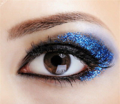 #彩妆# #眼妆# 灬铃兰灬 采集