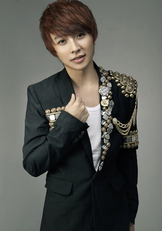 李魏西(Voice Lee)，1991年2月10日出生于黑龙江。华语新生代R&amp;amp;B创作男歌手，词曲创作人，音乐制作人。