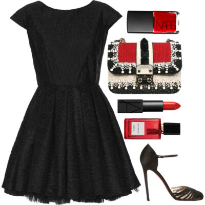 #HolidayParty #holidaystyle #danceparty #Christmas #christmasparty #christmas2014 #dressy #clutch #black #LittleBlackDress