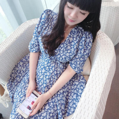 小妍家2015夏韩国气质V领碎花修身显瘦短袖连衣裙 不规则高腰短裙