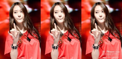 【#晚安KissToSoo#】今天是一年中白昼最长的一天。当明天的太阳升起，之后每一天的阳光，都会比前一天少一点。而我对你的想念，也会在每一个拉长的夜晚里，愈发绵长。晚安，郑秀晶。#和郑秀晶一起读书吧#