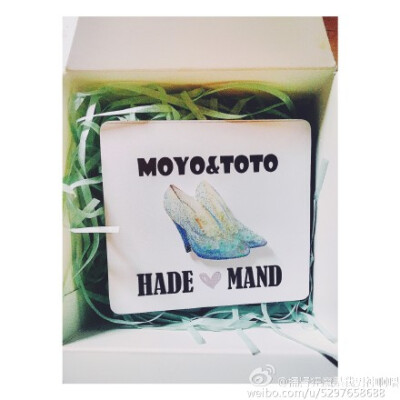 @老兔子MOYO-TOTO 实物真的好美好美！！这下我真的要跳进热缩片的无底坑啦！！香水瓶系列还会有吗！？？！真的好想收香水瓶