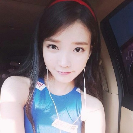 150621 IU ins更新【全部都非常感谢，真的！谢谢 #Cindy 】翻译：燃