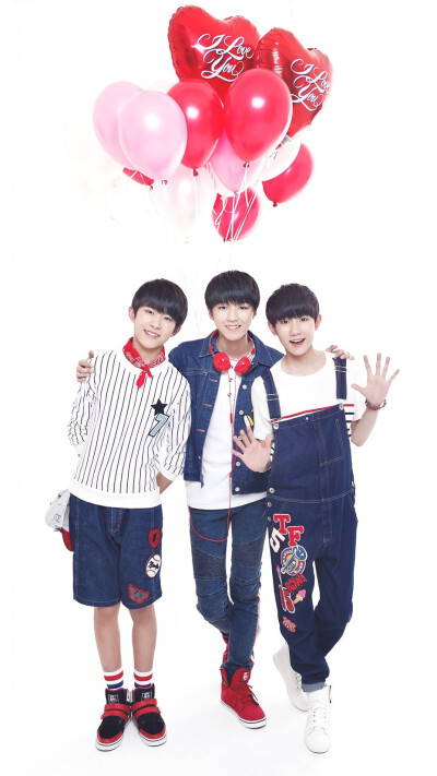 TFBOYS宠爱 宣传图cr: weibo 衾笙Shoko