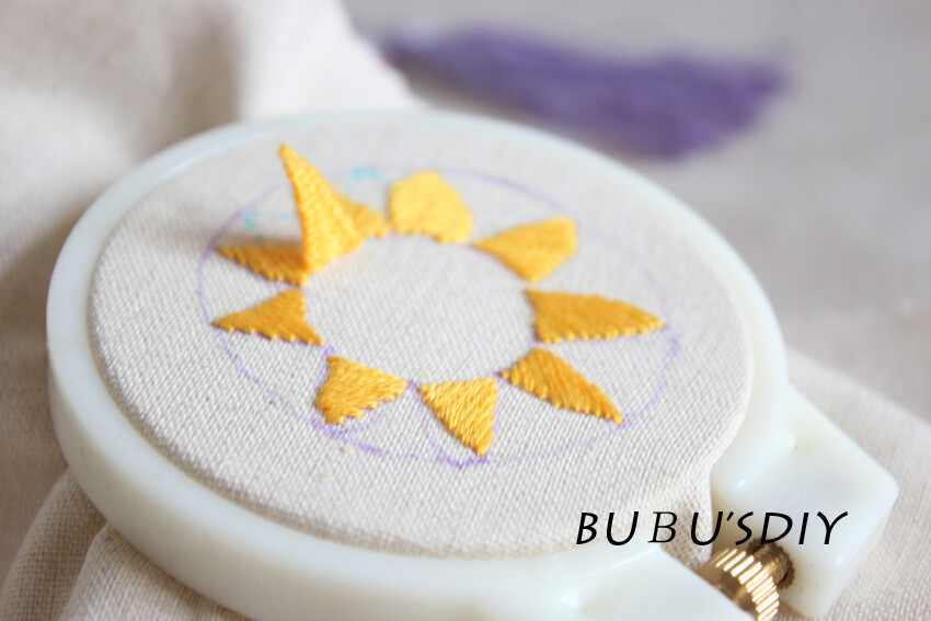 立体刺绣课·向日葵·化妆镜别针发梳做法·6月份北京站线下课堂