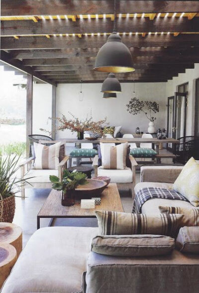 amazing interior by architect Lisa Rorich and decorator Ruth Duke - the whole house is amazing - ilovebokkie.blogspot.fr