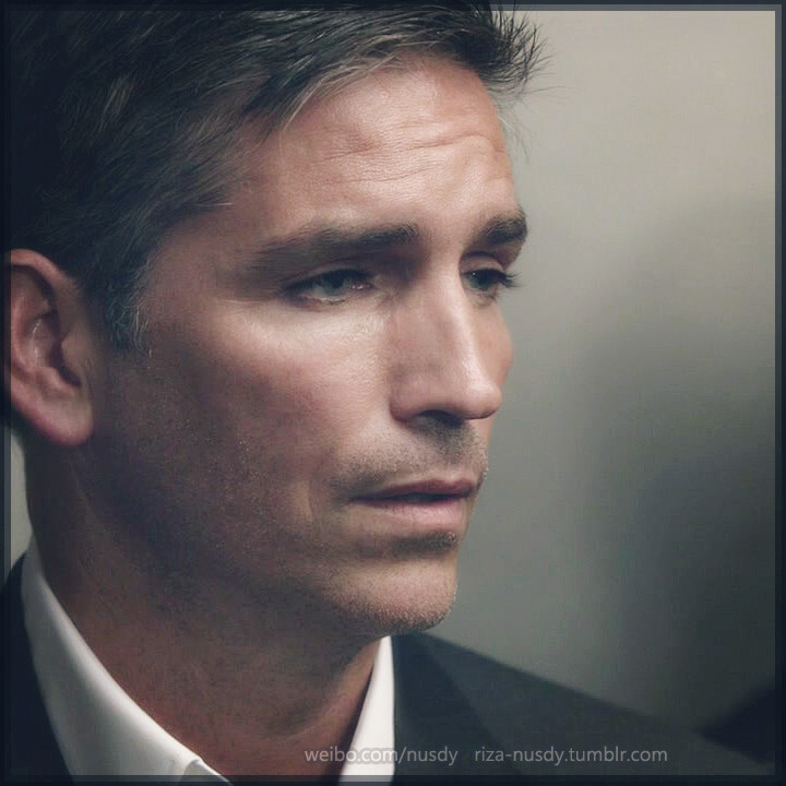 上傳于 2014-5-8 22:03 來自 微博 weibo.com #POI##jimcaviezel#JohnReese，每天都在用截圖安利扭腰膝蓋俠#癡漢在按截圖鍵#