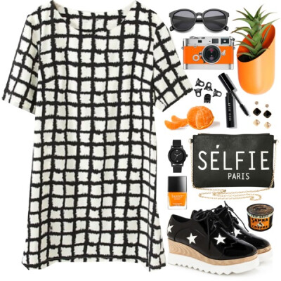 Dress http://www.lucluc.com/lucluc-black-and-white-plaid-printed-dress.html Shoes http://www.lucluc.com/accessories/shoes/lucluc-black-star-printed-lace-up-heavy-bottomed-shoes.html Sunnies http://www…