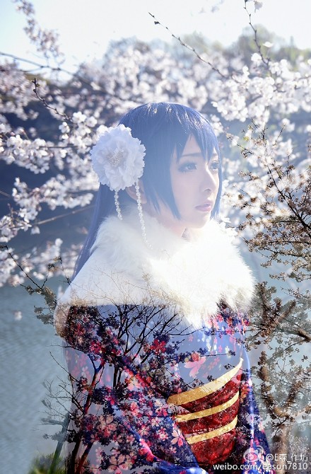 今天起个大早的拍摄！LOVELIVE和服未觉醒预告，小鸟@天水寻 妮可@兔小爷cherry 花阳@桐绘_ 海未@冰俏VIVICE 摄影@E森_作坊 阵容强大的后勤老公团@天水三千 @乐乐SORA @夜辰一 @304古风 （大太太们为了我涨粉把发片这个好事交给了我）@杭州304