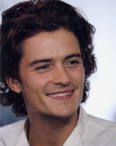 上传于 6月25日 22:41 来自 微博 weibo.com #36525 days of Orlando Bloom#[262/36525]单边酒窝？#Orlando Bloom#