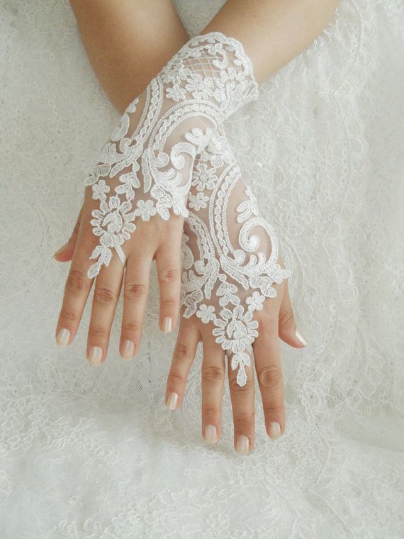 Lace Gloves