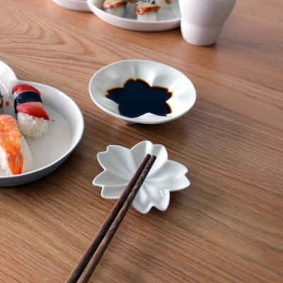 樱花醋碟筷架组合陶瓷餐具日式料理芥末寿司酱油蘸酱碟子 4套