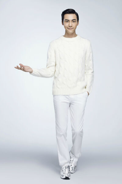 【陈伟霆】【cwt】【陈等等】 容园美 (图源： 容园美官博)