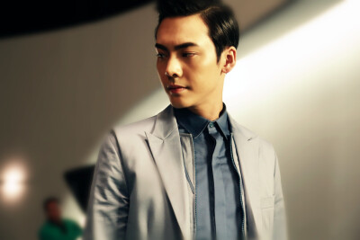 【陈伟霆】【cwt】【陈等等】 容园美 (图源： 容园美官博)