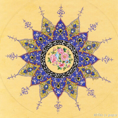 土耳其的古老装饰艺术“tezhip”，非常苏。“tezhip”在在阿拉伯语中意为“变成金色”或“包上金箔”，通常出现在手写书籍中，由颜料和金箔绘成。镀金装饰最初在9世纪由维吾尔族人发明，后在奥斯曼帝国时期达到鼎盛…
