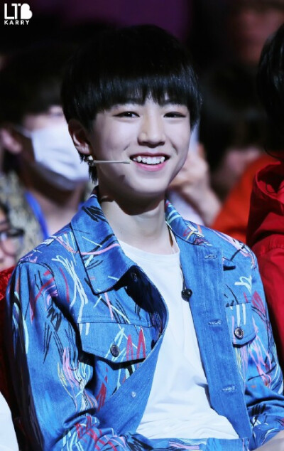 8 X +1 X =@TFBOYS-王俊凯