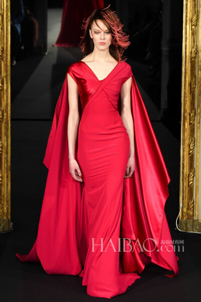 2015春夏高级定制时装周：艾历克西斯·马毕 (Alexis Mabille) 高级定制秀 图片来自GoRunway/InDigital