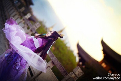 白色情人节快乐旅拍COS #兰因璧月# 兰残音试装~云南很美，上山下水拍拍拍！『原著--倾泠月 服装@万物生工作室 兰残音--ayaco 摄影@身在红尘不沾尘 么么亲爱滴~等到有CP了还想把几个经典场景还原下`比如逛青楼接花魁.…