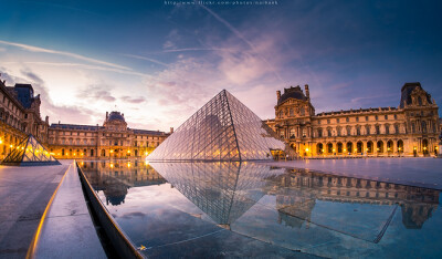 Naibank Eng在 500px 上的照片Sunrising Louvre