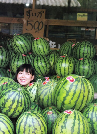 夏天 の 渡边美优纪 写真书 みる神 | 作者 野澤亘伸