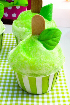 Apple of my eye themed birthday party via Kara's Party Ideas