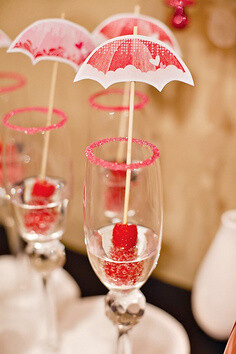 drink umbrellas - Valentine´s Day