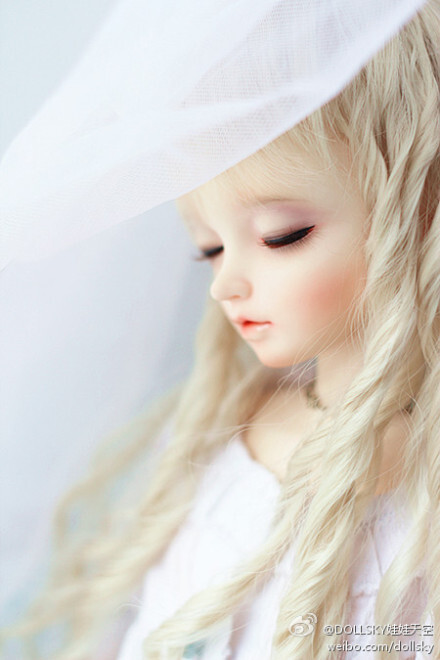 #Dollsky今日美图# 来自幽辰翎羽的 Time goes by(leeke noella sp)time goes by 即使时光流逝却仍有不变的事物 因为无法触及 因为想找到它 我会去寻找梦想的羽翼 永远 待在我身边...... 我会永远 待在你身边...... 更多美图见 O网页链接 (出处: DollSky 交流区)