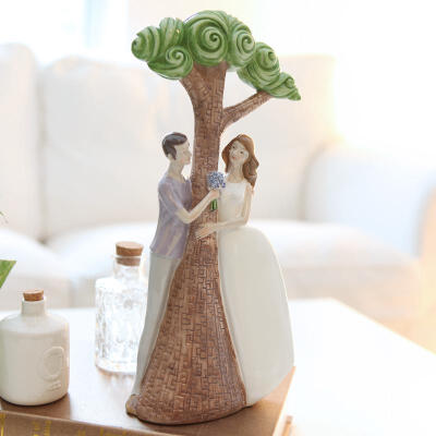 情侣仿陶瓷摆件 高档现代简约树脂家居工艺品创意装饰品结婚礼物