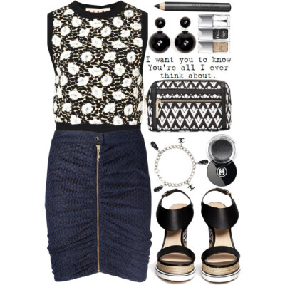 #strange #pattern #blackandblue #floral #zipper