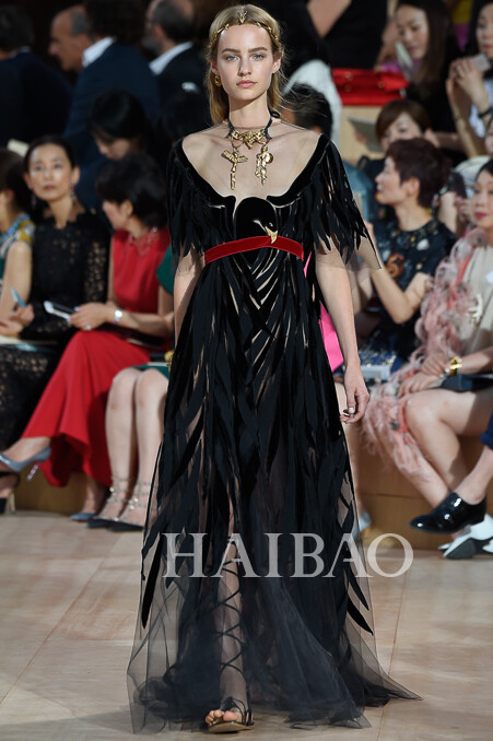 2015秋冬高级定制时装周：华伦天奴 (Valentino) 高定秀