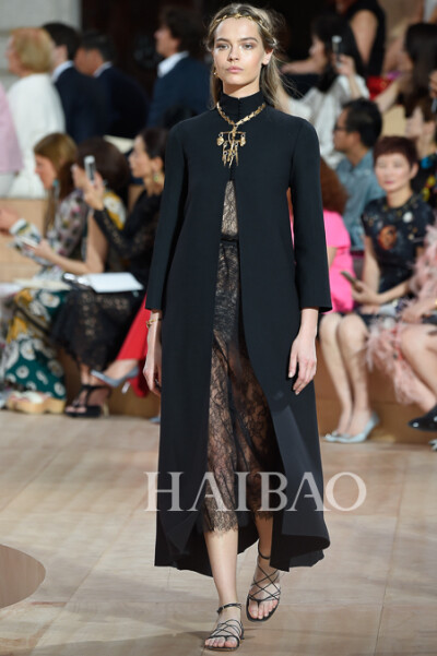 2015秋冬高级定制时装周：华伦天奴 (Valentino) 高定秀