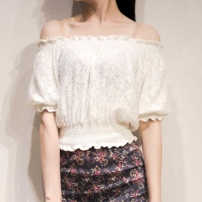 蒂琼韩版2015夏装蕾丝衫女士短款泡泡袖一字领收腰露肩上衣潮