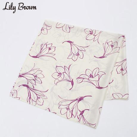 lilybrown 喇叭印花百搭围巾