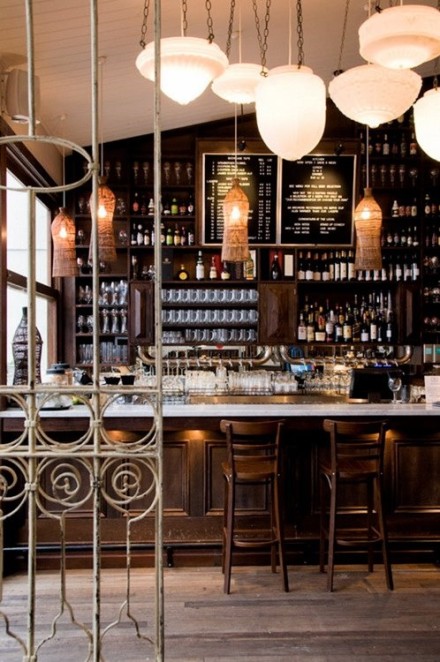 一直想开一间小店，看各种心情的客人，听各种不同的故事。