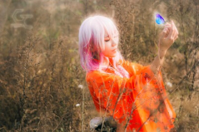 #罪恶王冠##楪祈#【Guilty Crown】楪祈cn：阿卿 摄影：猫草@猫草桑 后期：猫草&amp;amp;阿卿 后勤：鼹鼠 可达鸭 去年十一月拍的片子惹！终于出来啦！【@半次元cosplay 半次元~打滚求赞！O网页链接】