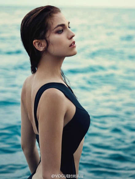 Samantha Gradoville For Numéro Russia