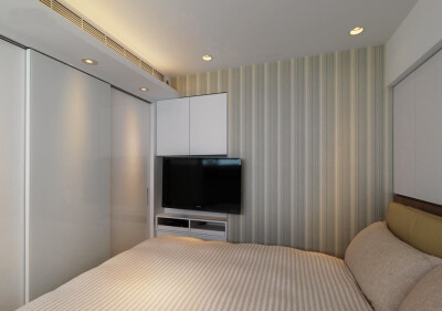 两室两厅现代简约风格次卧120-150平米衣柜装修设计效果图