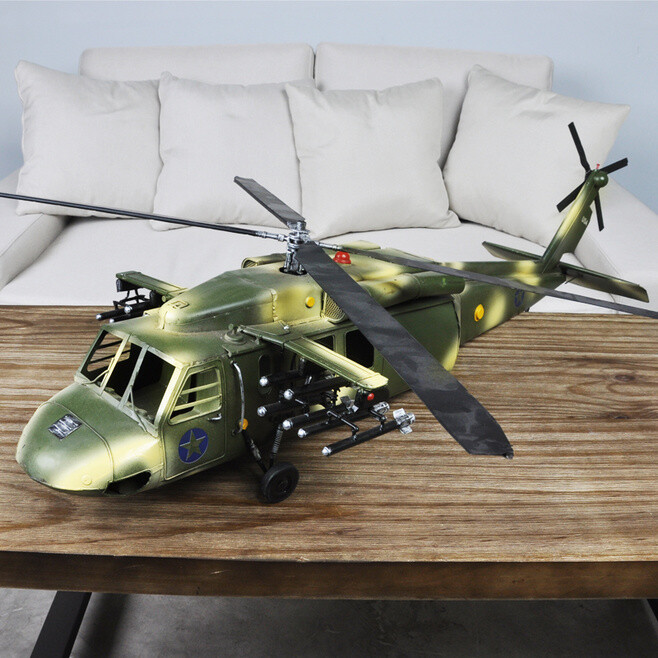 阿帕奇武装运输直升机铁皮军事飞机模型复古手工仿古家居摆件