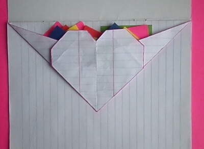 ：用记事本折叠创意折纸心收纳小口袋