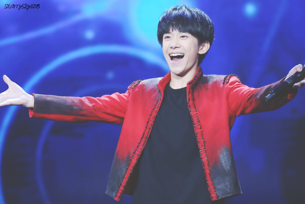 WEIBO@StarrySky1128 易烊千玺 150815