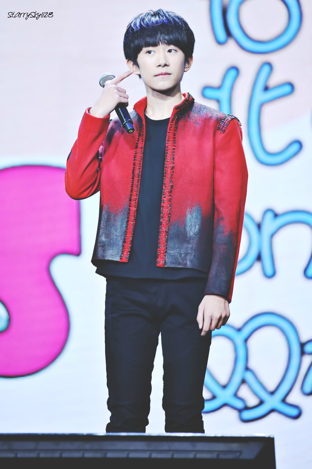 WEIBO@StarrySky1128 易烊千玺 150815